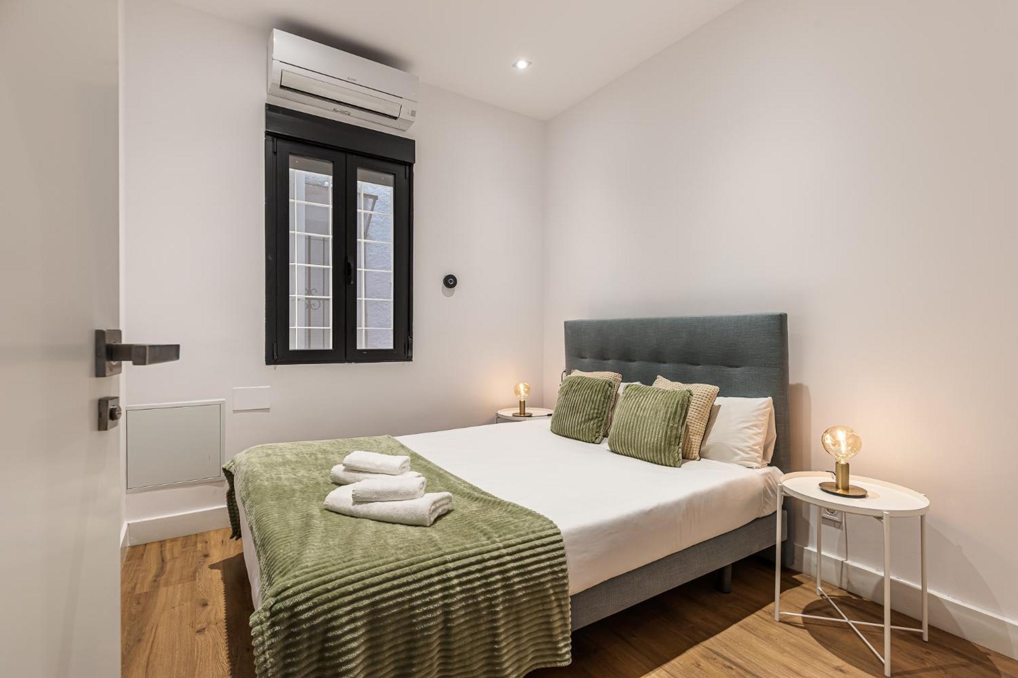 Waou Essence I Anton Martin Apartment มาดริด ภายนอก รูปภาพ
