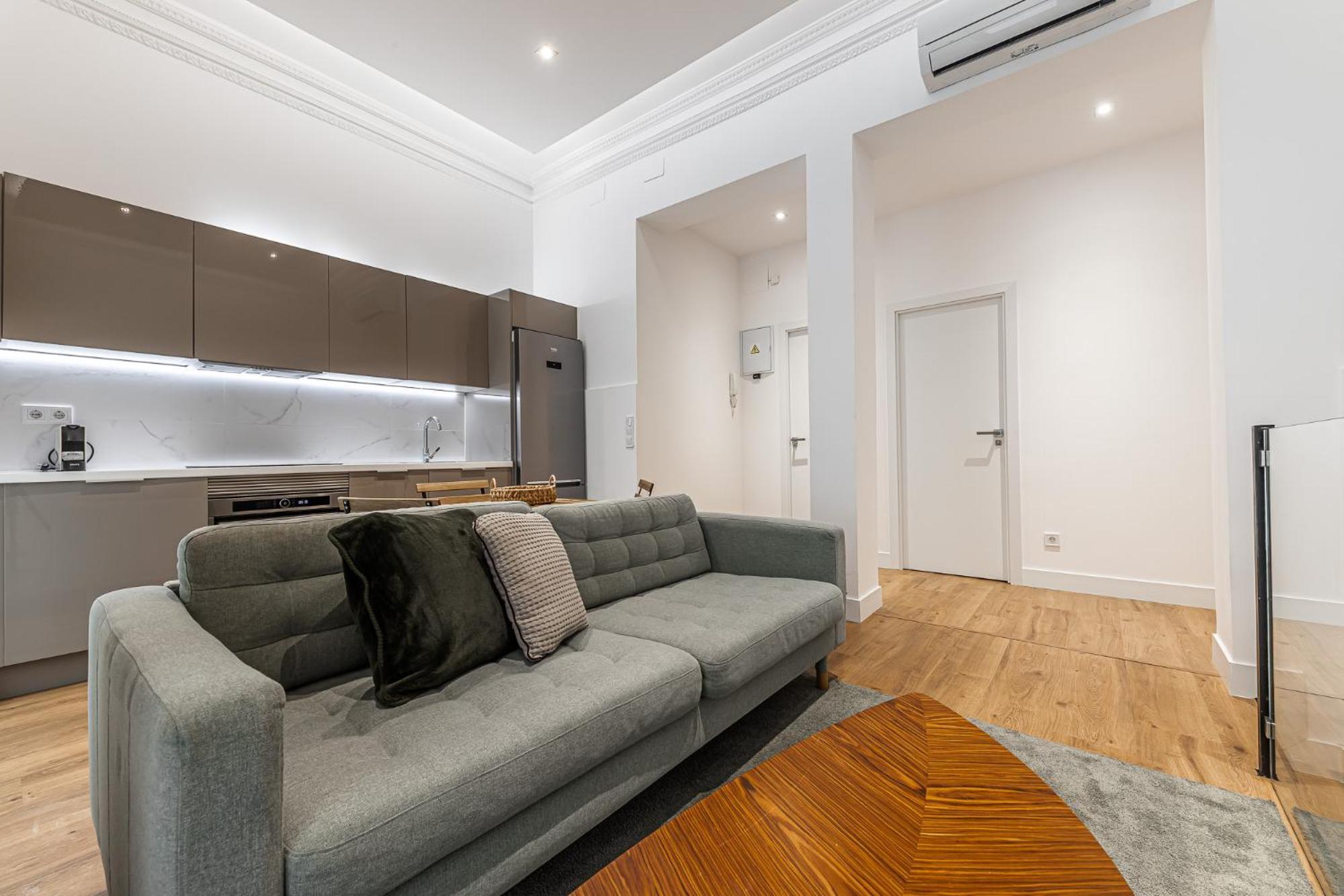 Waou Essence I Anton Martin Apartment มาดริด ภายนอก รูปภาพ