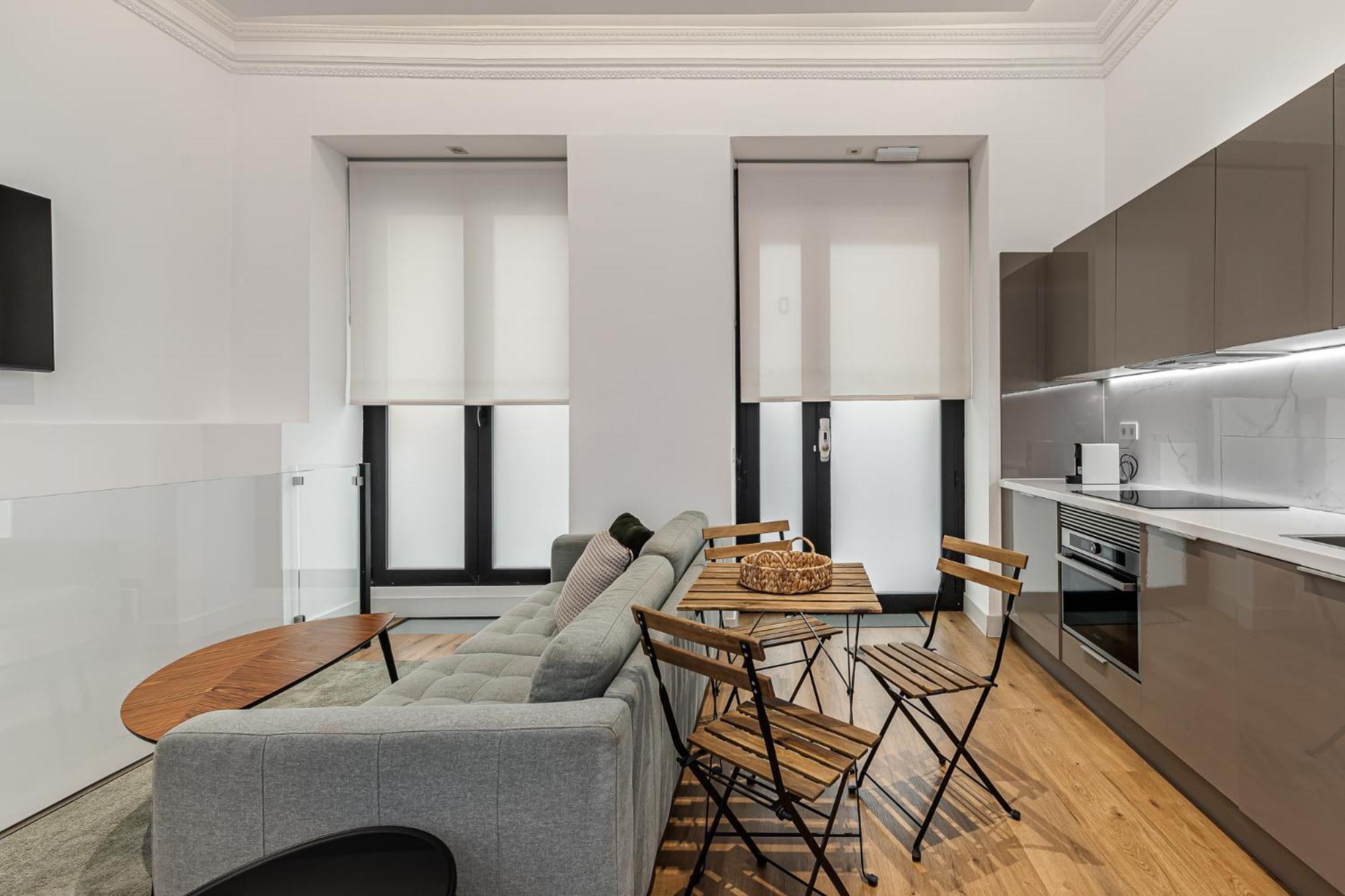 Waou Essence I Anton Martin Apartment มาดริด ภายนอก รูปภาพ